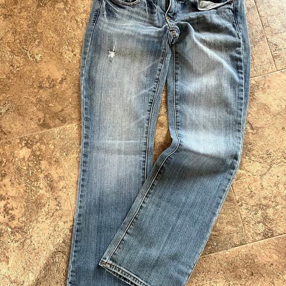 AMERICAN EAGLE women's size 6 short-stretch jeans, Slim Boot, Distressed - Picture 5 of 9